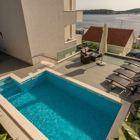 Villa Rogoznica ロゴズニッツァ エクステリア 写真