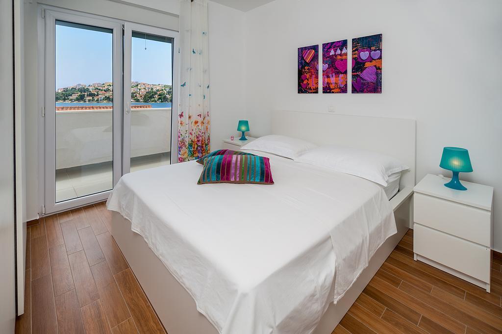 Villa Rogoznica ロゴズニッツァ 部屋 写真