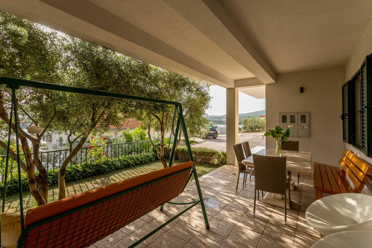 Villa Rogoznica ロゴズニッツァ エクステリア 写真