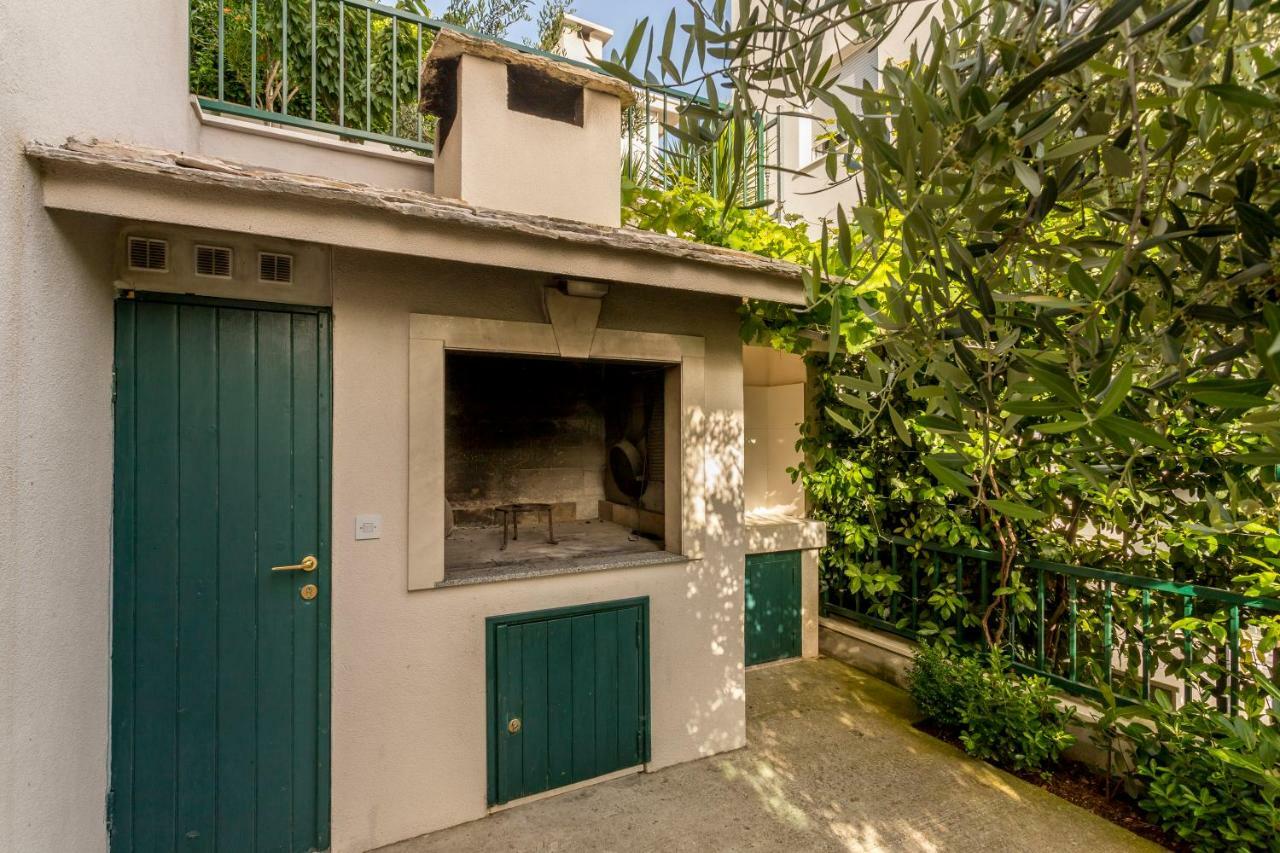 Villa Rogoznica ロゴズニッツァ エクステリア 写真