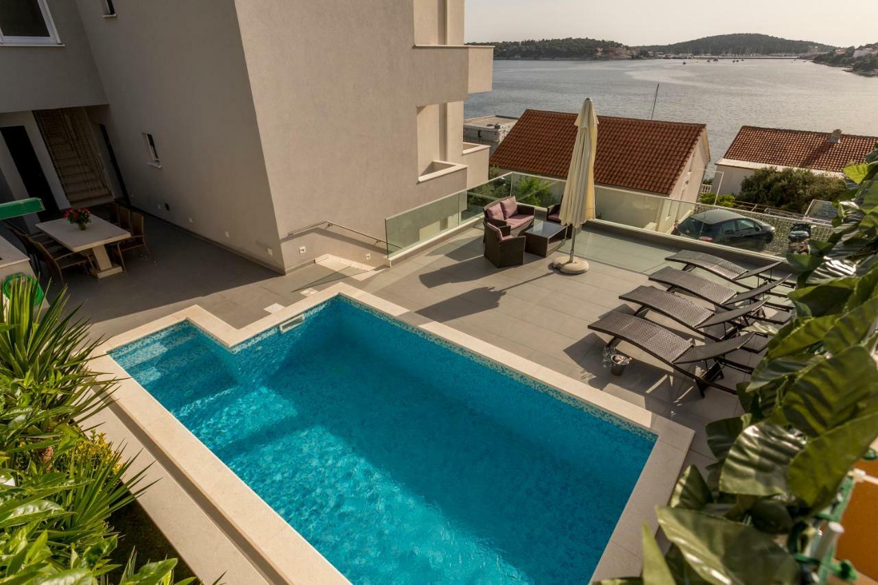 Villa Rogoznica ロゴズニッツァ エクステリア 写真